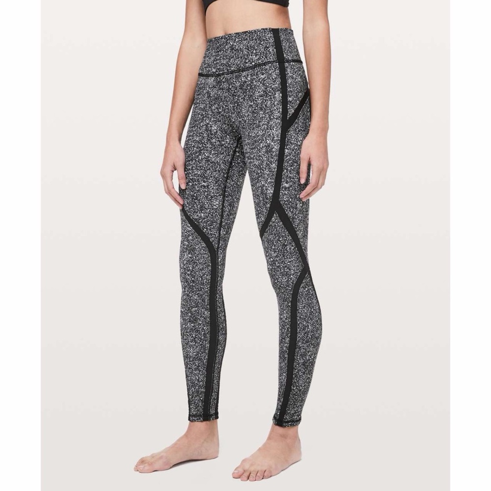 Lululemon Leggings Sleek and Strong Tight Diffuse Starlight Black